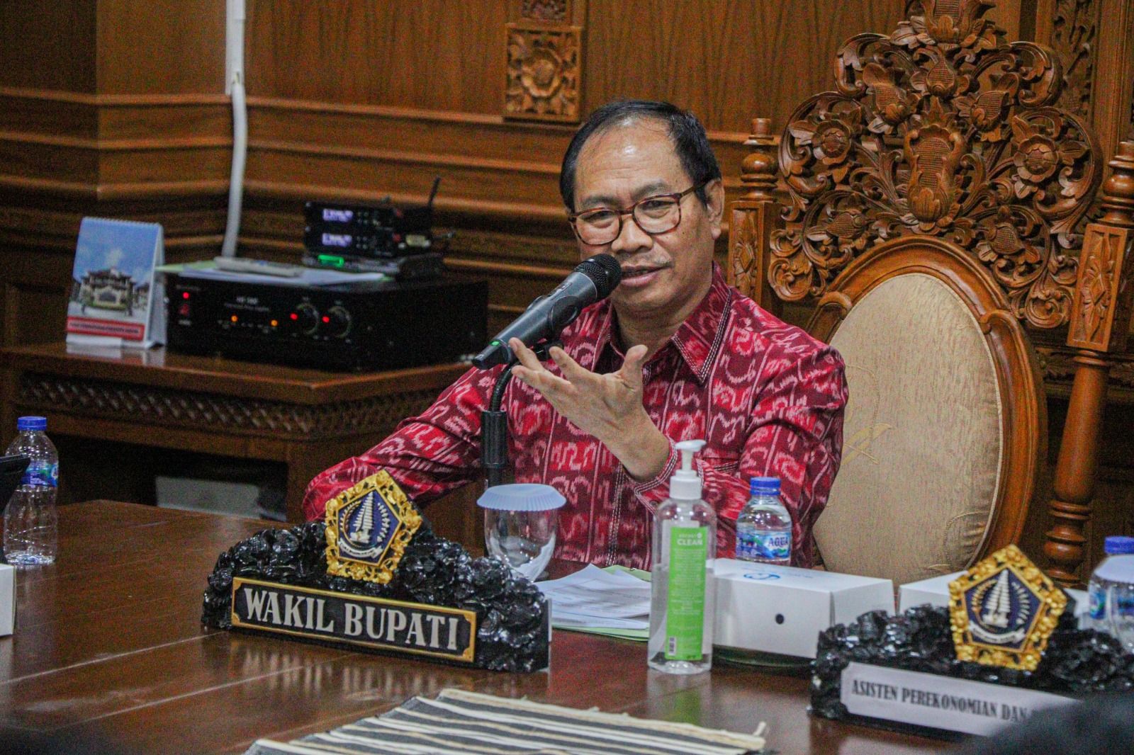 podiumnews.com-Wabup Suiasa Pimpin Rapat Koordinasi TPID Badung